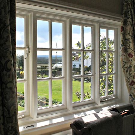 Church Farm B&B Near Telford And Ironbridge シフナル エクステリア 写真